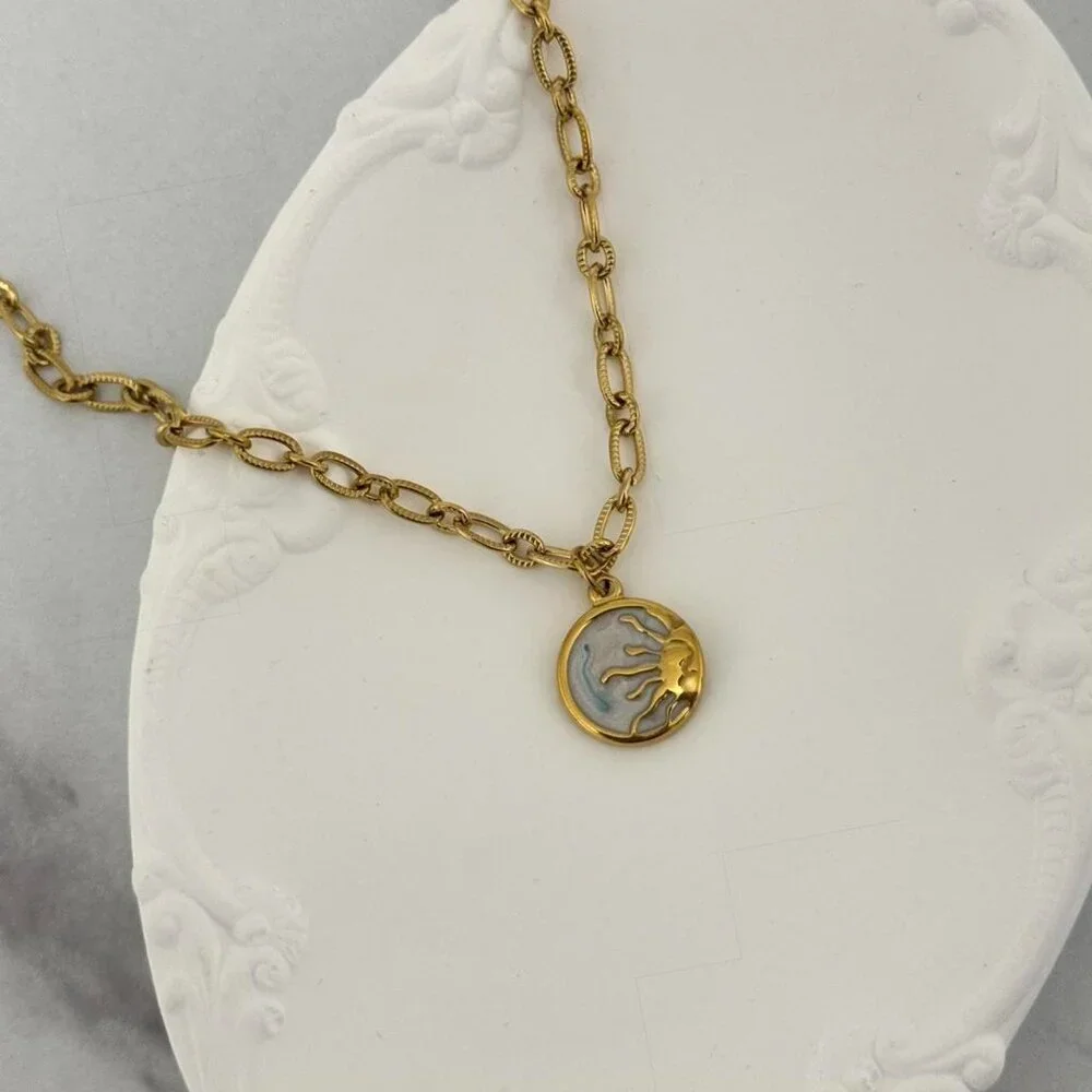 Sku 0437 vintage gold‎ chain necklace With a moon stone pendant stainless steel